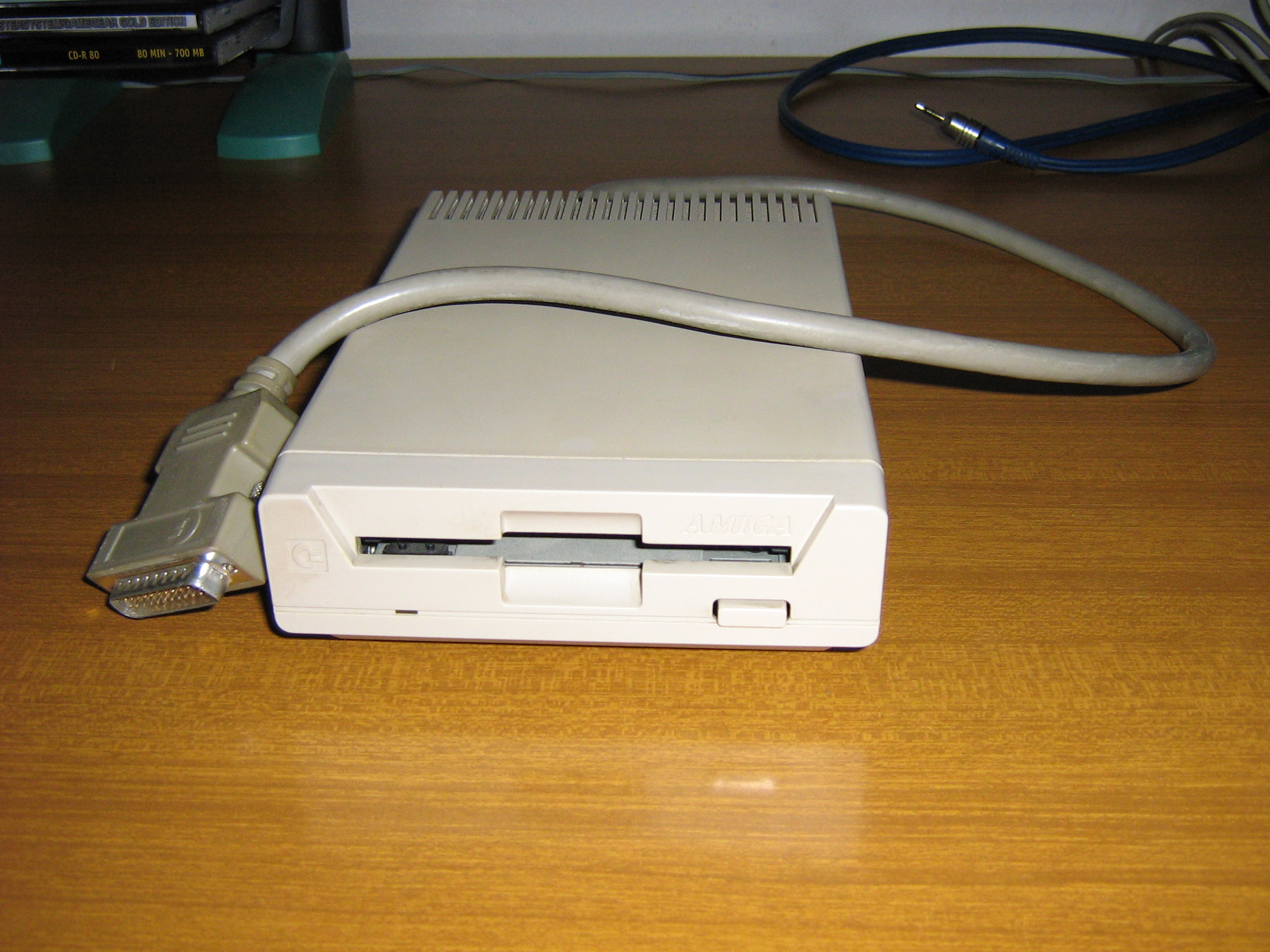 Amiga external floppy Commodore A1011